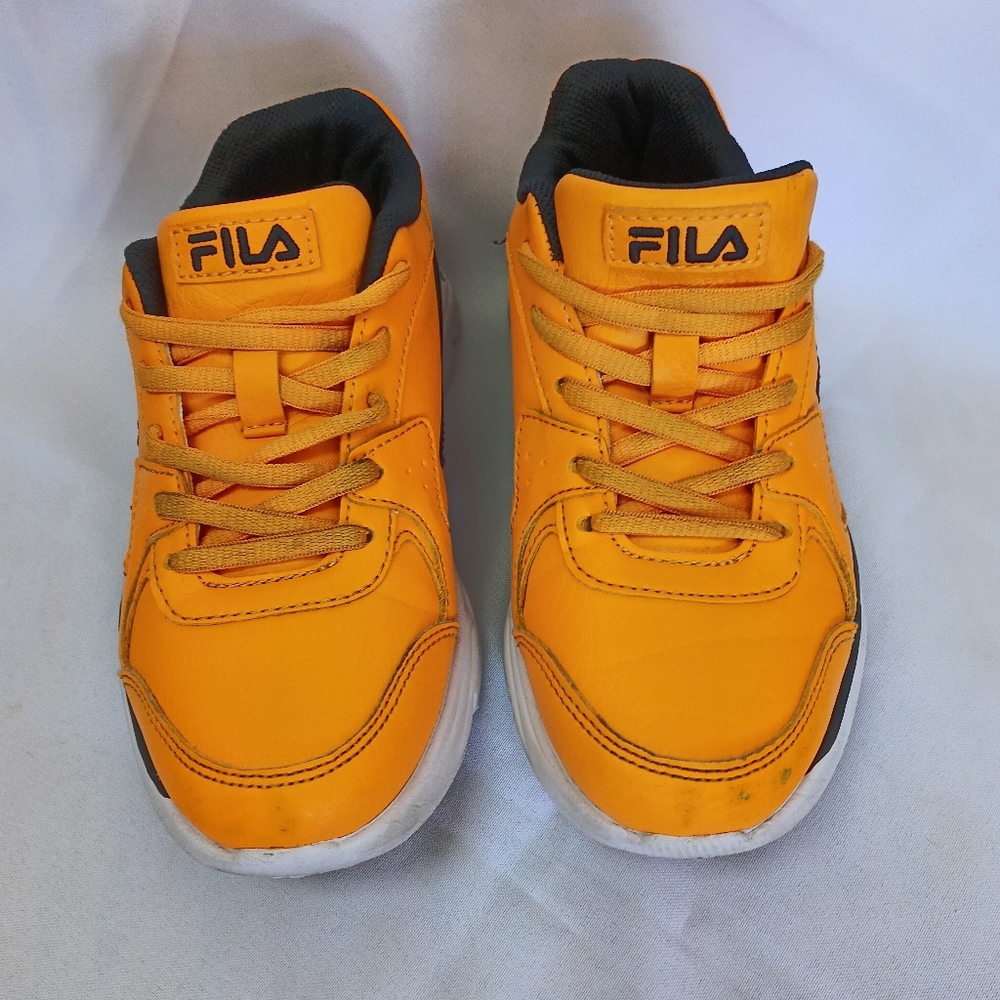 Fila Orange Sneakers Low-Top Athletic Design